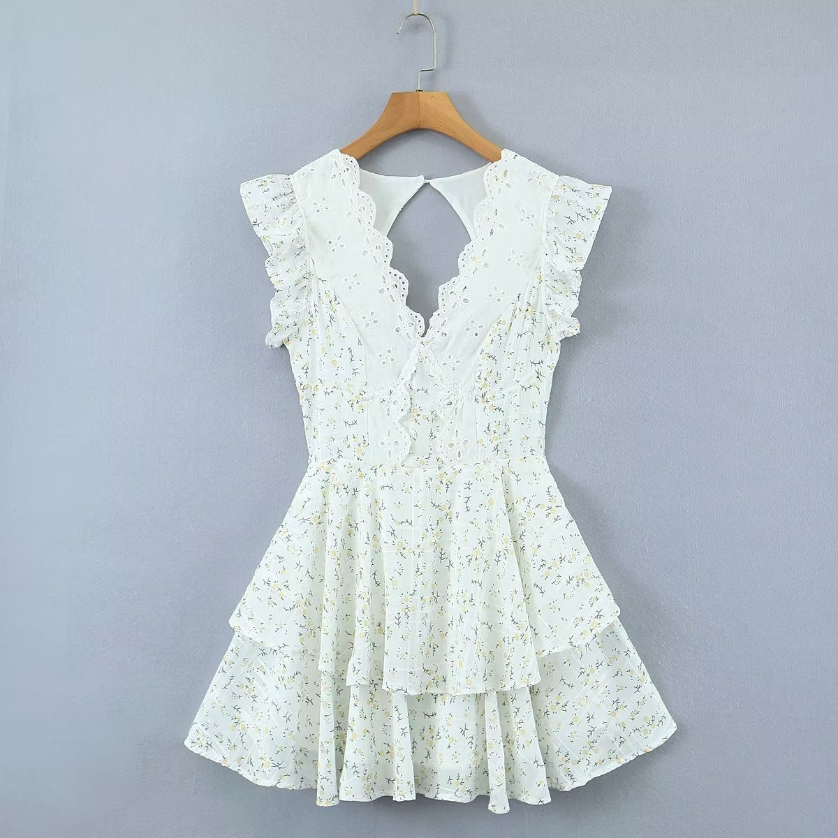 White Floral Print Scalloped V-neck Flutter Sleeves Mini Dress