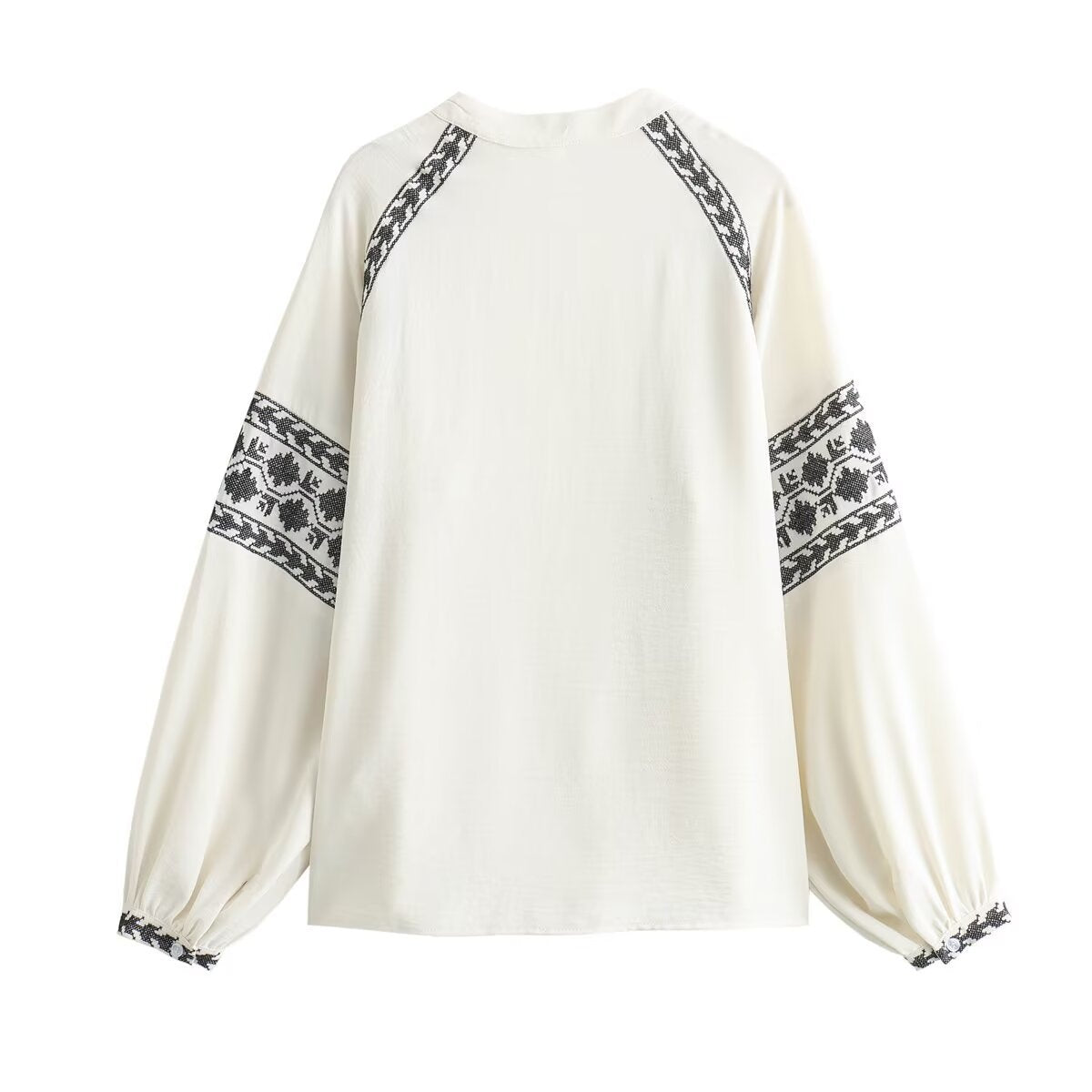 White Embroidery V-neck Long Sleeves Blouse