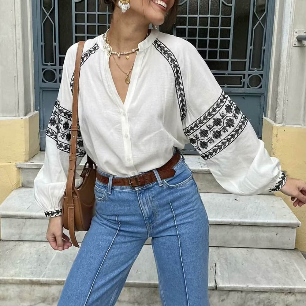 White Embroidery V-neck Long Sleeves Blouse