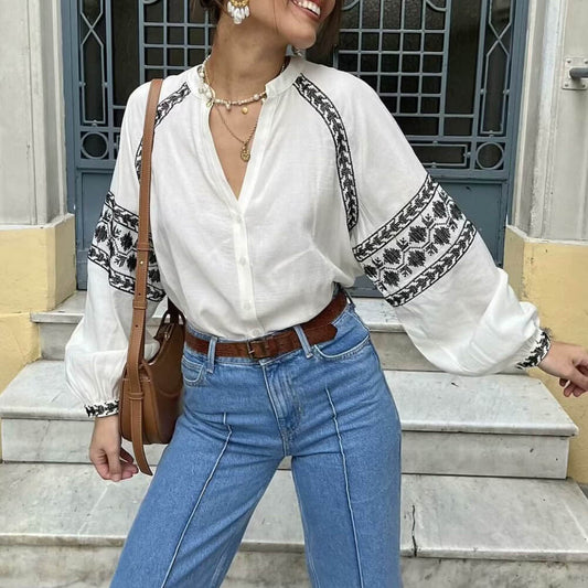 White Embroidery V-neck Long Sleeves Blouse
